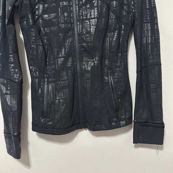 Lululemon - Picture 3 of 14